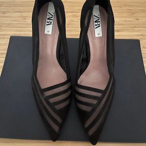 SUEDE AND MESH DETAIL HEELS IN BLACK | ZARA